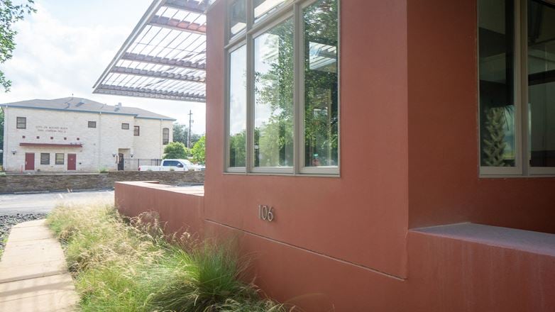 Axis Design Building