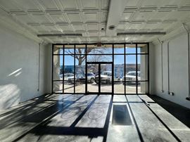 319 E Main St