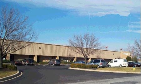 Airport Business Center / 256-282 Quigley Blvd - New Castle