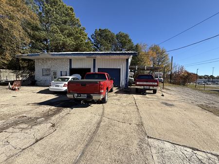Retail space for Sale at 3718 Troup Hwy in Tyler