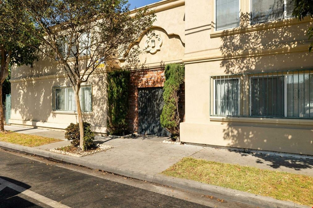 Multi-Family 16 Unit Apartment Community - N Long Beach CA