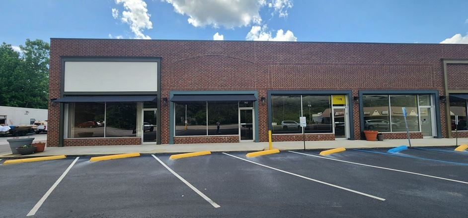 Shades Mountain Plaza