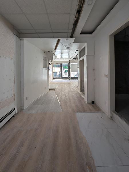 Retail space for Rent at 135 W 24th St in New York