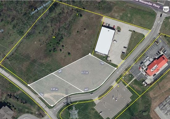 2009 Bridgeway Dr. Maryville, TN