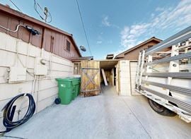 1900 Frazer Ave