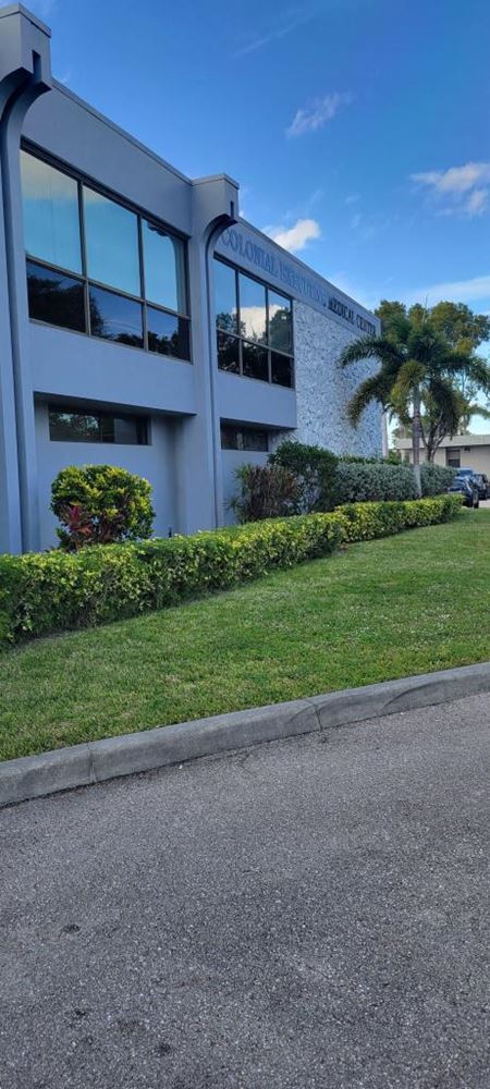 Photo of commercial space at 1620 Medical Lane in Fort Myers