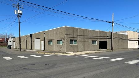 Industrial space for Rent at 613 S Pacific Ave in Kelso