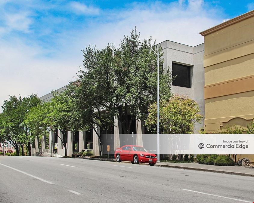 1115 San Jacinto Blvd