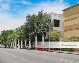 1115 San Jacinto Blvd