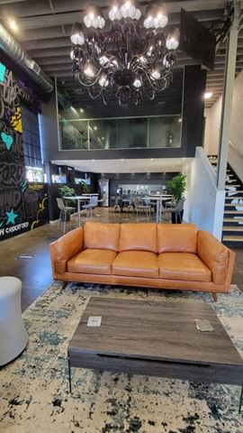 Huddle: - Huddle Sharespace