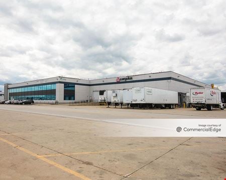 Industrial space for Rent at 513 Express Center Drive in Chicago