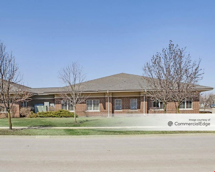 Commerce Place of Lisle