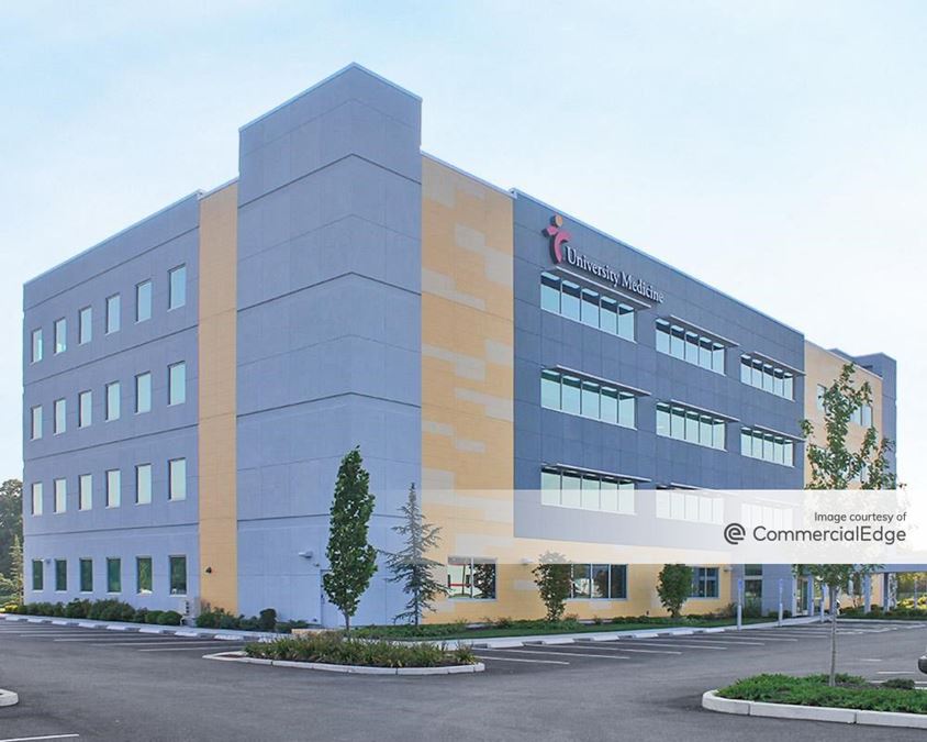 375 Wampanoag Trail, Riverside, RI 02915