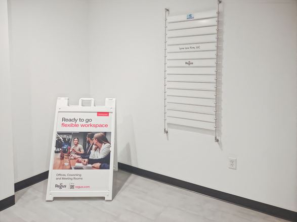 Regus - Brookfield - Water Tower Blvd
