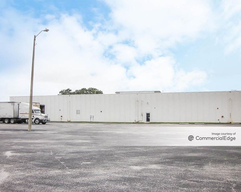 3000 West Orange Avenue 3000 West Orange Avenue Industrial Building