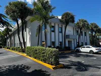 977 SF Suite 108 Professional and Medical Office Space