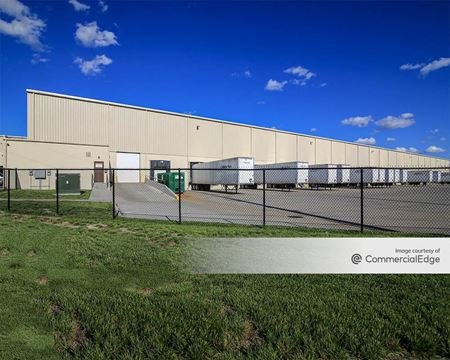 Industrial space for Rent at 1411 Quebec Street in North Kansas City