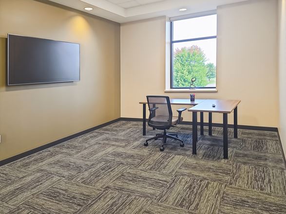 Regus - Eau Claire - Oakwood Mall Dr