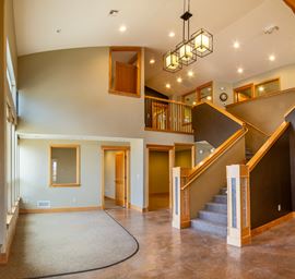 3390 Colton Dr