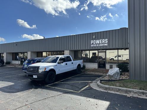 ±3,110 SF Flex Space - 3054 E Elm