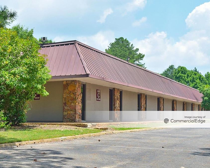 2500 Mt. Moriah Road, Memphis, TN 38115