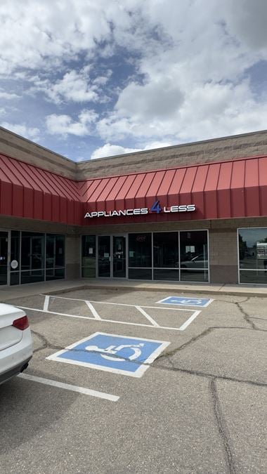 275 Waneka Pkwy