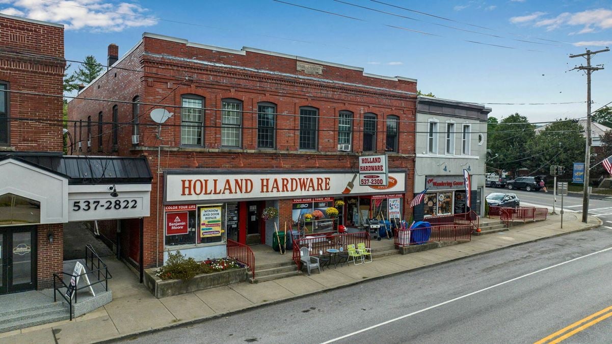9 N Main St
