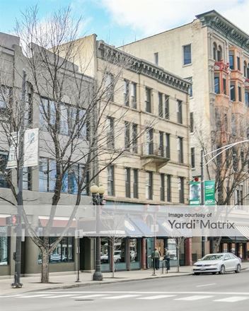 110-114 West Illinois Street & 500-508 North Clark Street