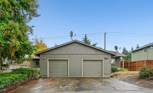 2486-2488 Wintergreen Ave NW