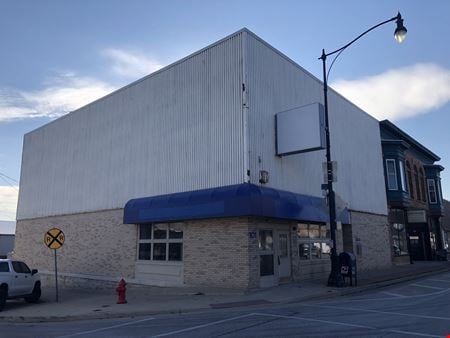 Retail space for Sale at 101 West Lincoln Avenue in Hinckley