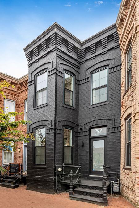 Photo of commercial space at 709 D St SE in Washington