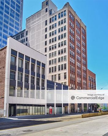 The 15 Building