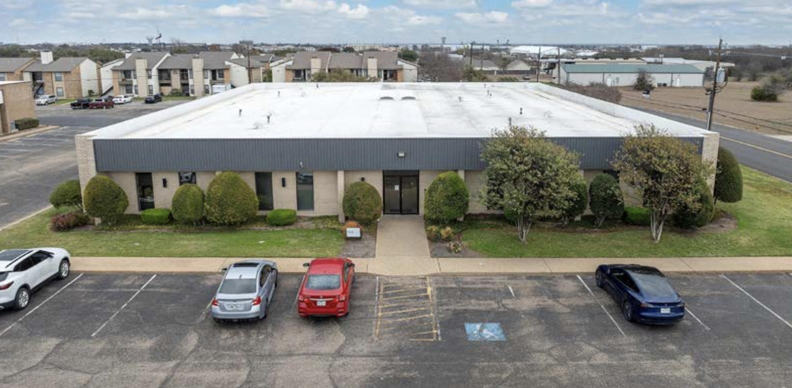 8225 Central Park Dr, Woodway, TX 76712
