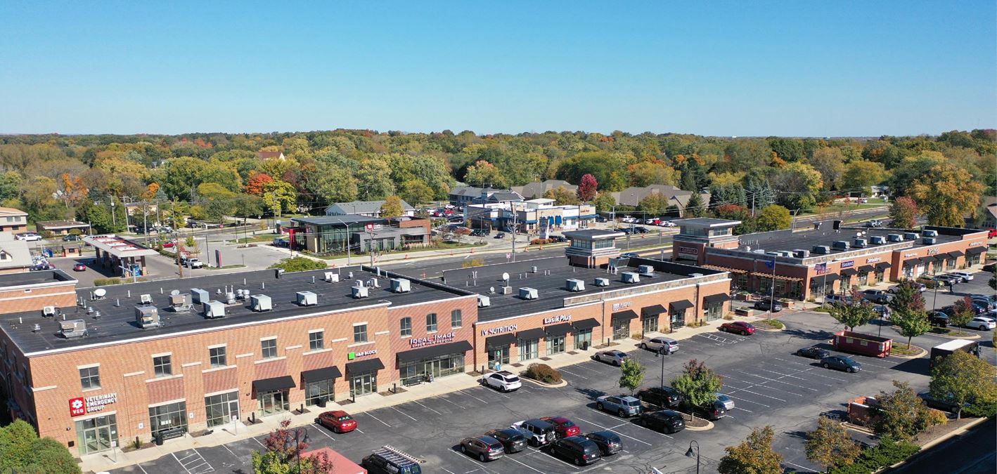 Shoppes at Brookfield Commons