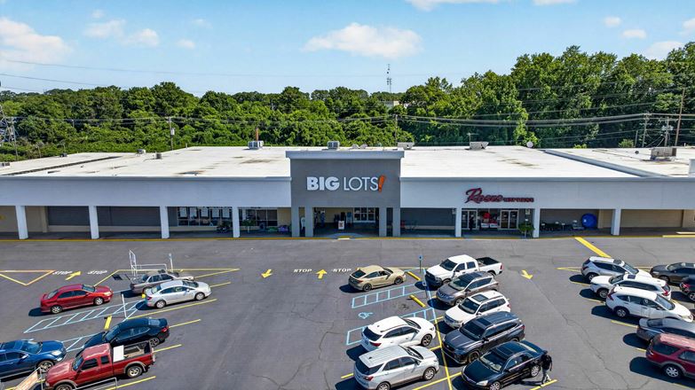 Pinewood Shopping Center