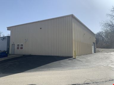 1480 W Lark Industrial Dr