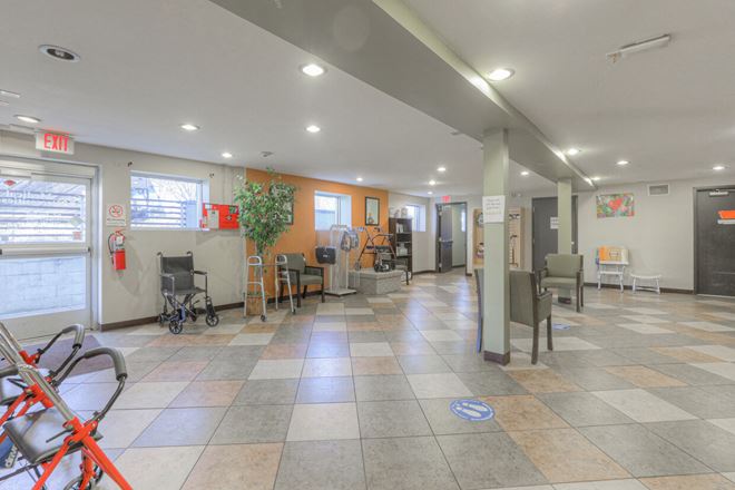 1811 Charlotte Ave For Lease