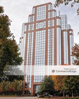 1050 Crown Pointe