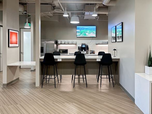 CA, Temecula - Enterprise Circle
