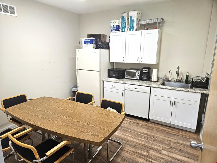 895 Fern Hill Rd