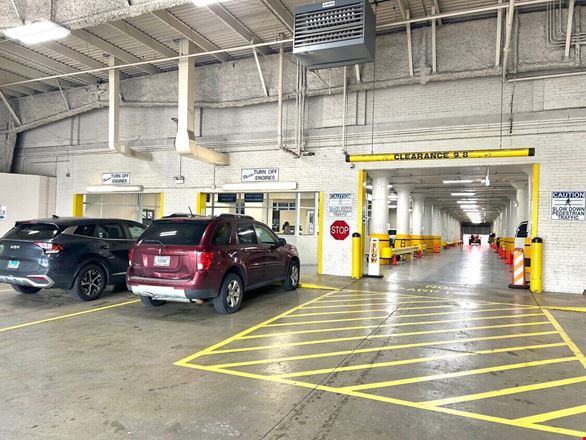 1919 W Pershing Rd