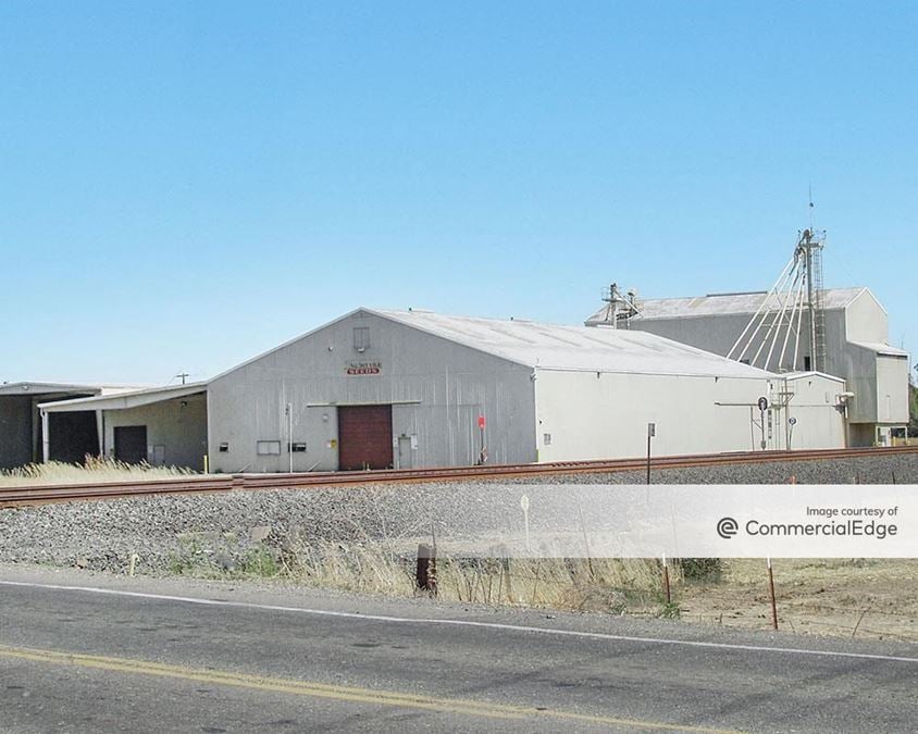 10098 Twin Cities Road, Galt, CA Industrial Building