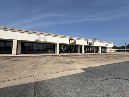 Retail space for Rent at 819 Benton Road in Bossier City