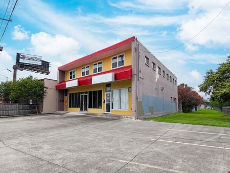 Retail space for Sale at 6919, 6921 Veterans Blvd in Metairie