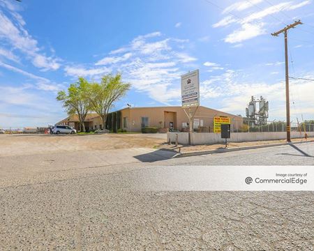 Commercial space for Rent at 12531 Violet Road in Adelanto