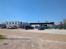 South Houston Warehouses: 10,410 sq ft / 28,400 sq ft Lot