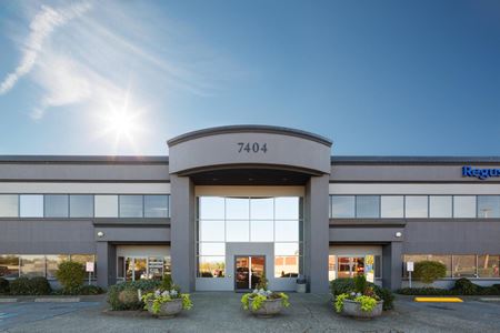 7404 King George Boulevard 7404 King George Boulevard