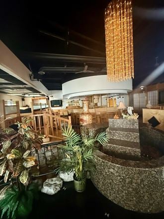 Robin's Nest Plaza
