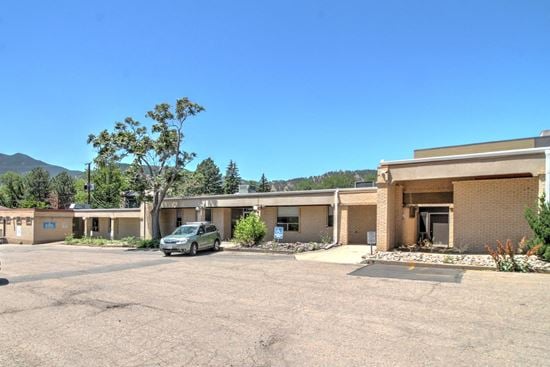 1120 Alpine Ave