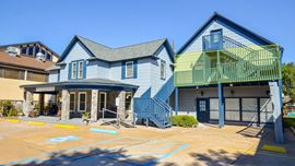 Office | 1 space available | 1400 sq. ft.